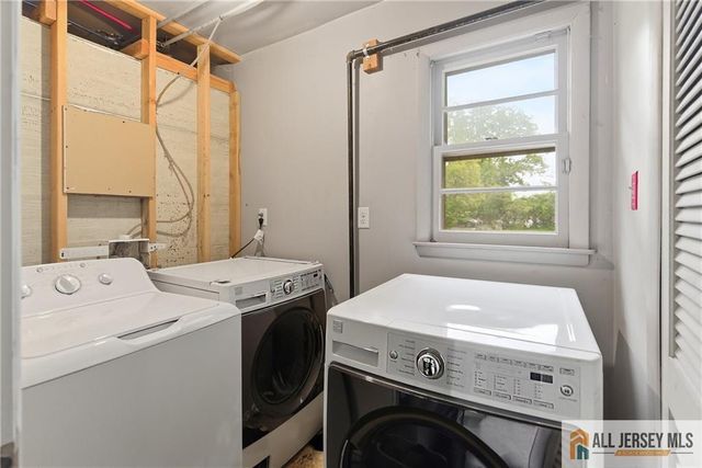 178 Jeff Street, Edison, NJ 08837