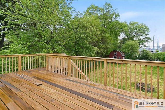 178 Jeff Street, Edison, NJ 08837