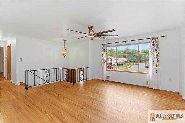 178 Jeff Street, Edison, NJ 08837