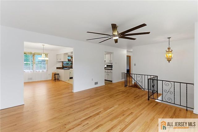 178 Jeff Street, Edison, NJ 08837