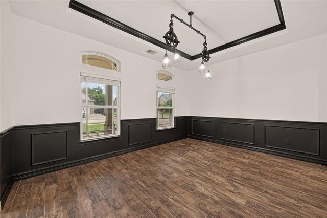14063 Belmont Circle, Mont Belvieu, TX 77523