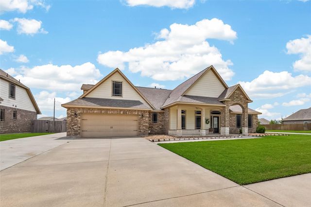 14063 Belmont Circle, Mont Belvieu, TX 77523