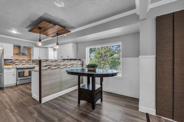 1208 Southwood Drive, Woodway, TX 76712
