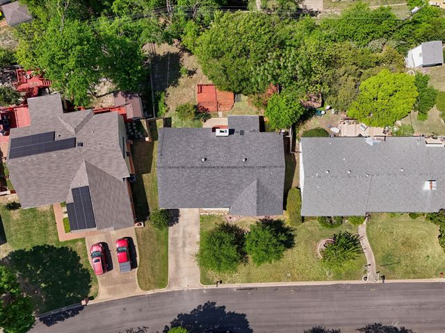 1208 Southwood Drive, Woodway, TX 76712