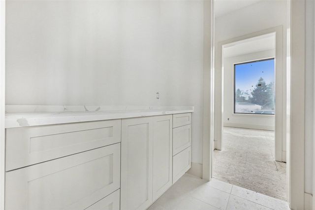 57078 Meadowridge Drive, Washington, MI 48094