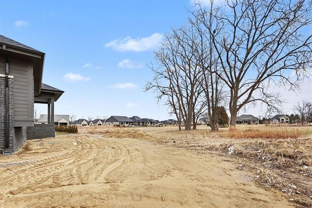 57078 Meadowridge Drive, Washington, MI 48094