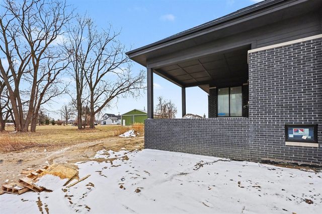 57078 Meadowridge Drive, Washington, MI 48094