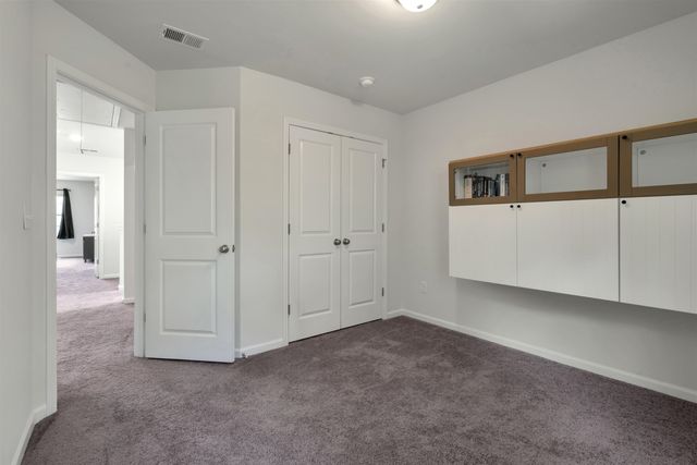 536 Millsgate Circle, Boiling Springs, SC 29316