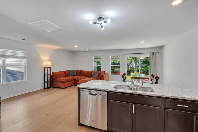 536 Millsgate Circle, Boiling Springs, SC 29316