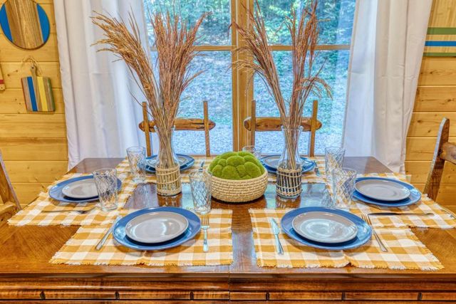 307 Bent Wood Lane, Blue Ridge, GA 30513