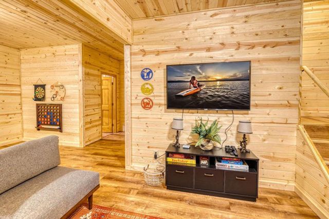 307 Bent Wood Lane, Blue Ridge, GA 30513