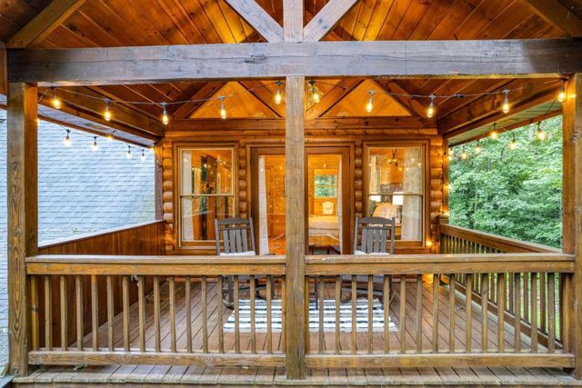 307 Bent Wood Lane, Blue Ridge, GA 30513