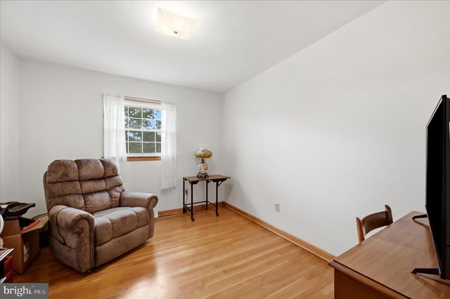 12394 LORD FAIRFAX HWY, Boyce, VA 22620