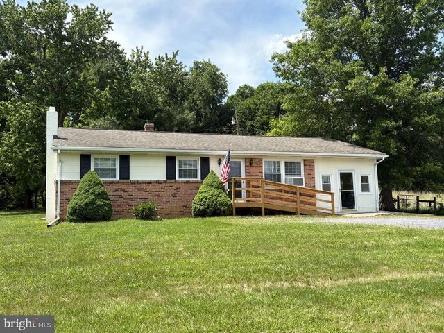 12394 LORD FAIRFAX HWY, Boyce, VA 22620