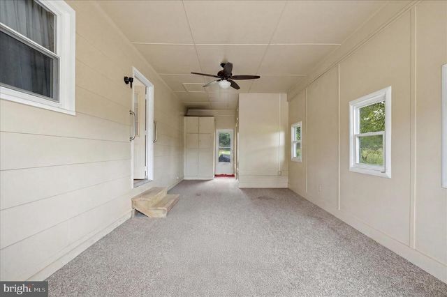 12394 LORD FAIRFAX HWY, Boyce, VA 22620