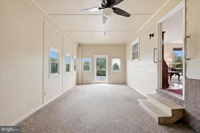 12394 LORD FAIRFAX HWY, Boyce, VA 22620