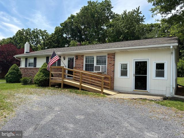 12394 LORD FAIRFAX HWY, Boyce, VA 22620
