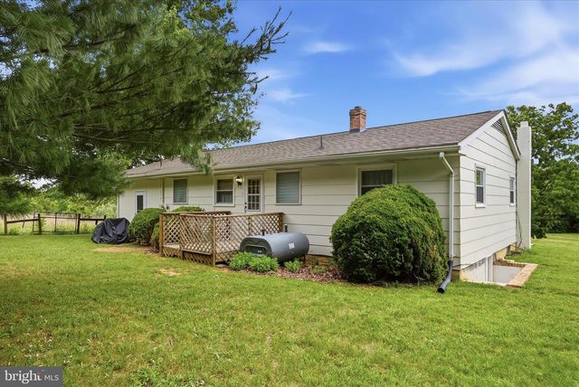 12394 LORD FAIRFAX HWY, Boyce, VA 22620