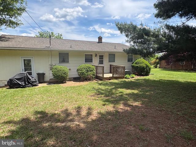 12394 LORD FAIRFAX HWY, Boyce, VA 22620