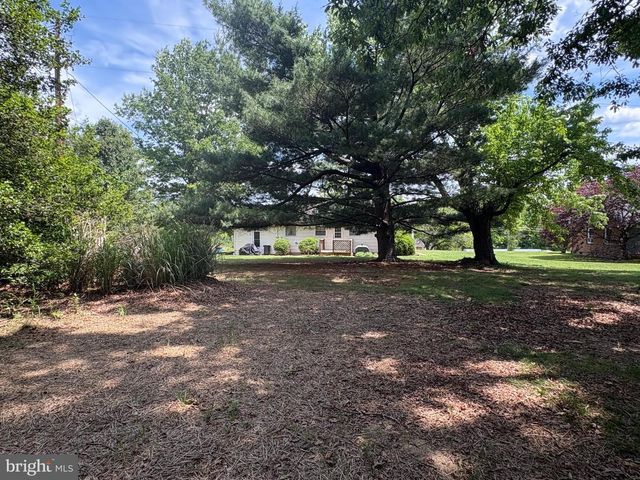 12394 LORD FAIRFAX HWY, Boyce, VA 22620