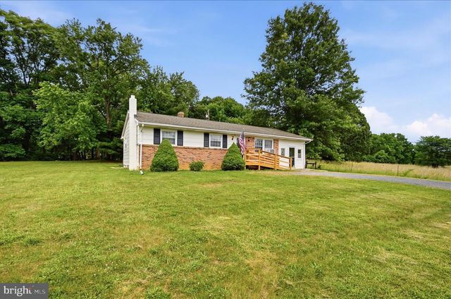 12394 LORD FAIRFAX HWY, Boyce, VA 22620