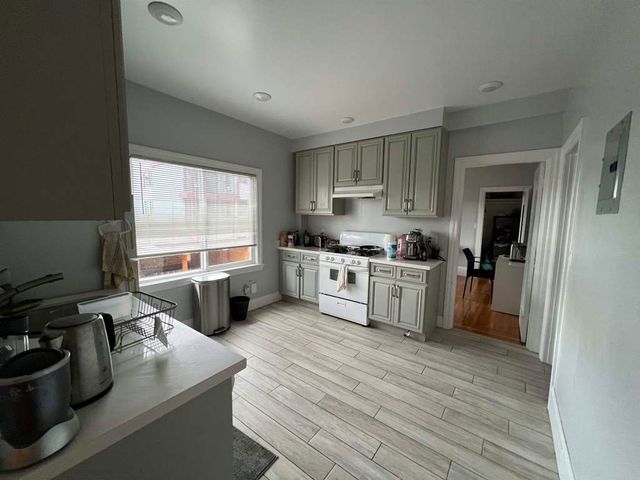 1534 MILVIA ST, Berkeley, CA 94709