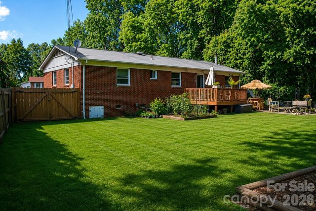 1122 Zion Court, Charlotte, NC 28209