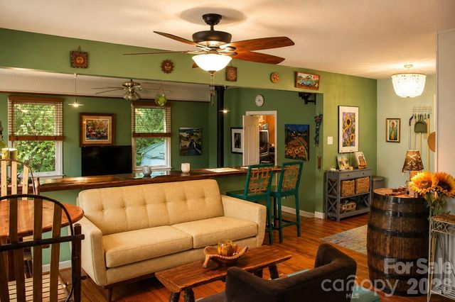 1122 Zion Court, Charlotte, NC 28209
