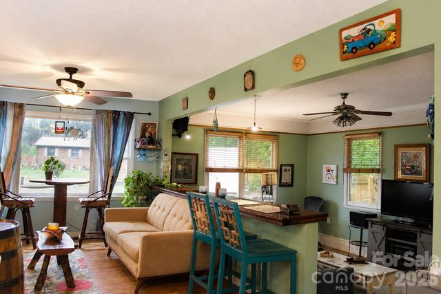 1122 Zion Court, Charlotte, NC 28209
