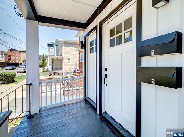 36 42nd Street, Irvington, NJ 07111