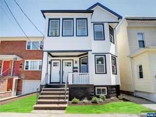 36 42nd Street, Irvington, NJ 07111