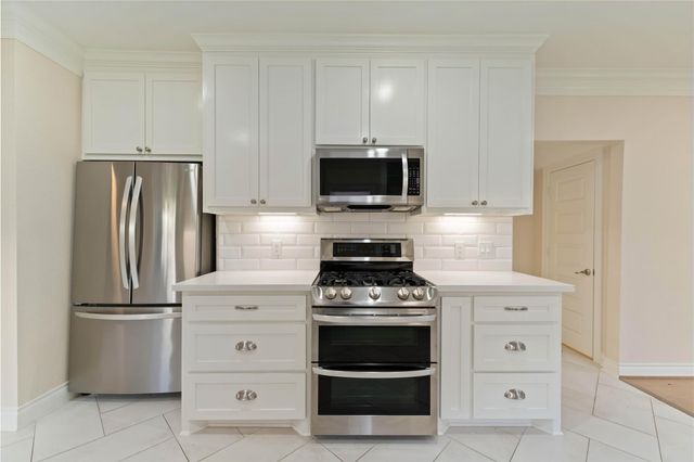 2631 Persa Street, Houston, TX 77098