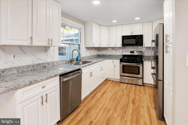 720 HYDE PARK DR, Glen Burnie, MD 21061
