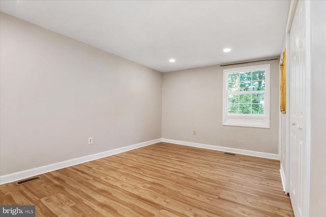 720 HYDE PARK DR, Glen Burnie, MD 21061