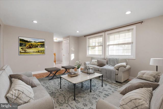 720 HYDE PARK DR, Glen Burnie, MD 21061