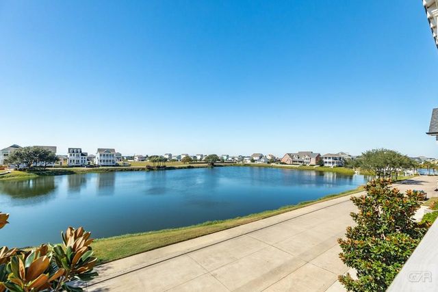 7 Caroline, Galveston, TX 77554