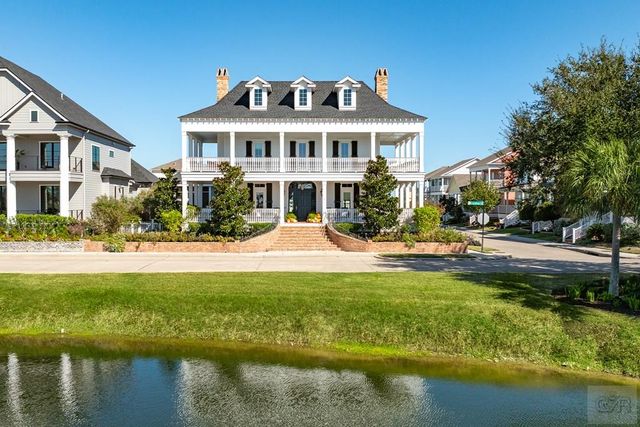 7 Caroline, Galveston, TX 77554