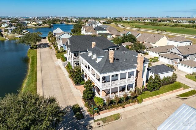 7 Caroline, Galveston, TX 77554