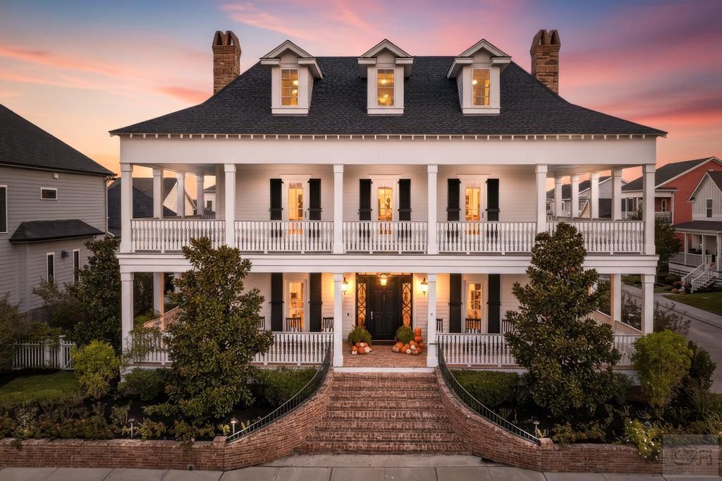 7 Caroline, Galveston, TX 77554