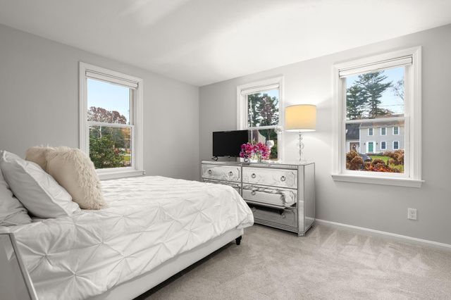 11 Joe Jay Lane, Forestdale, MA 02644