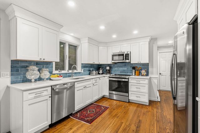 11 Joe Jay Lane, Forestdale, MA 02644