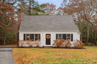 11 Joe Jay Lane, Forestdale, MA 02644