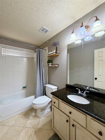 6822 Highland Crest Lane, Sachse, TX 75048