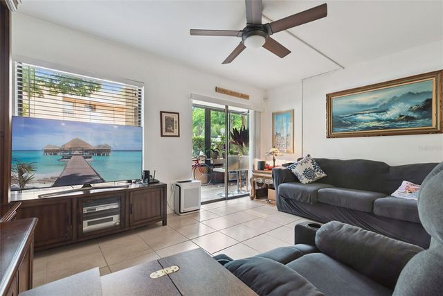 530 CRANES WAY 107, Altamonte Springs, FL 32701