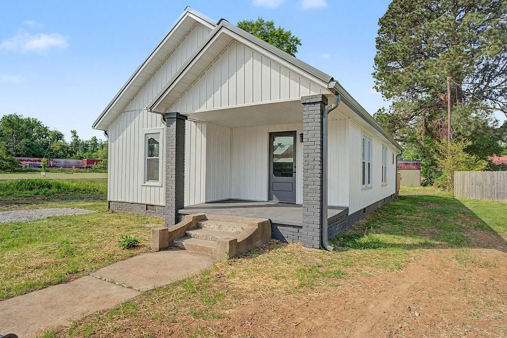 219 Cherry, Guthrie, KY 42234