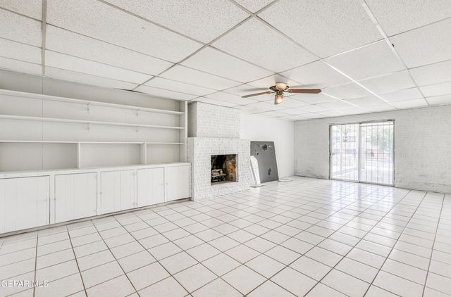 1037 N CLARK Drive, El Paso, TX 79905