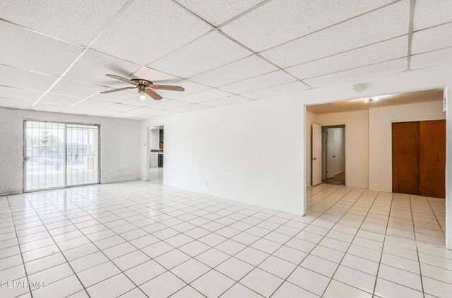 1037 N CLARK Drive, El Paso, TX 79905