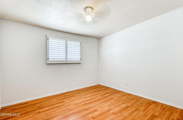 1037 N CLARK Drive, El Paso, TX 79905
