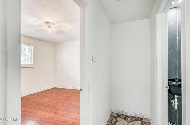 1037 N CLARK Drive, El Paso, TX 79905