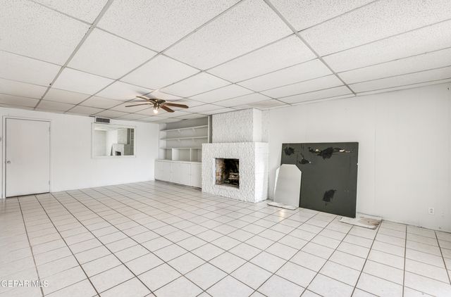 1037 N CLARK Drive, El Paso, TX 79905